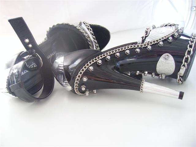 Schuhdesign "Sexy Metal"