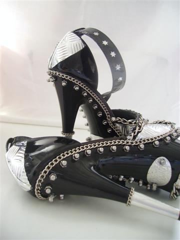 Schuhdesign "Sexy Metal"